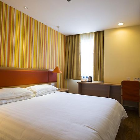 Home Inn Shanghai Hongqiao Terminal Jinshajiang Road Changfeng Extérieur photo