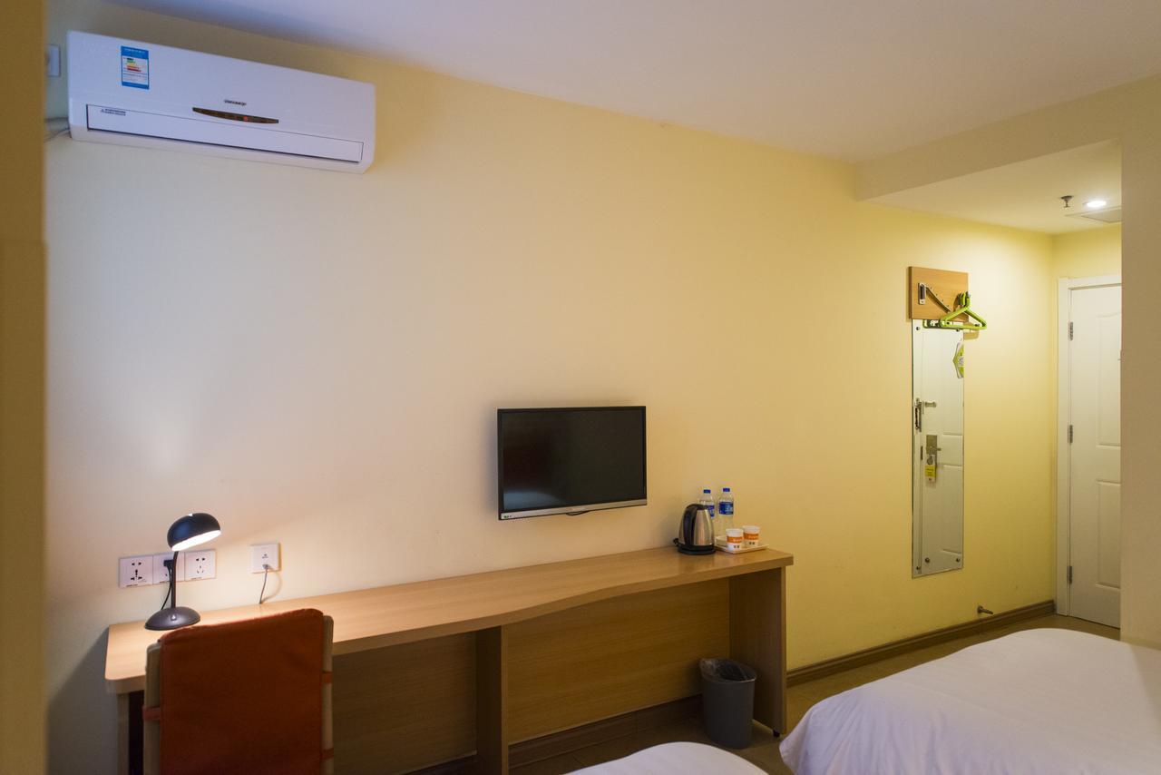 Home Inn Shanghai Hongqiao Terminal Jinshajiang Road Changfeng Extérieur photo